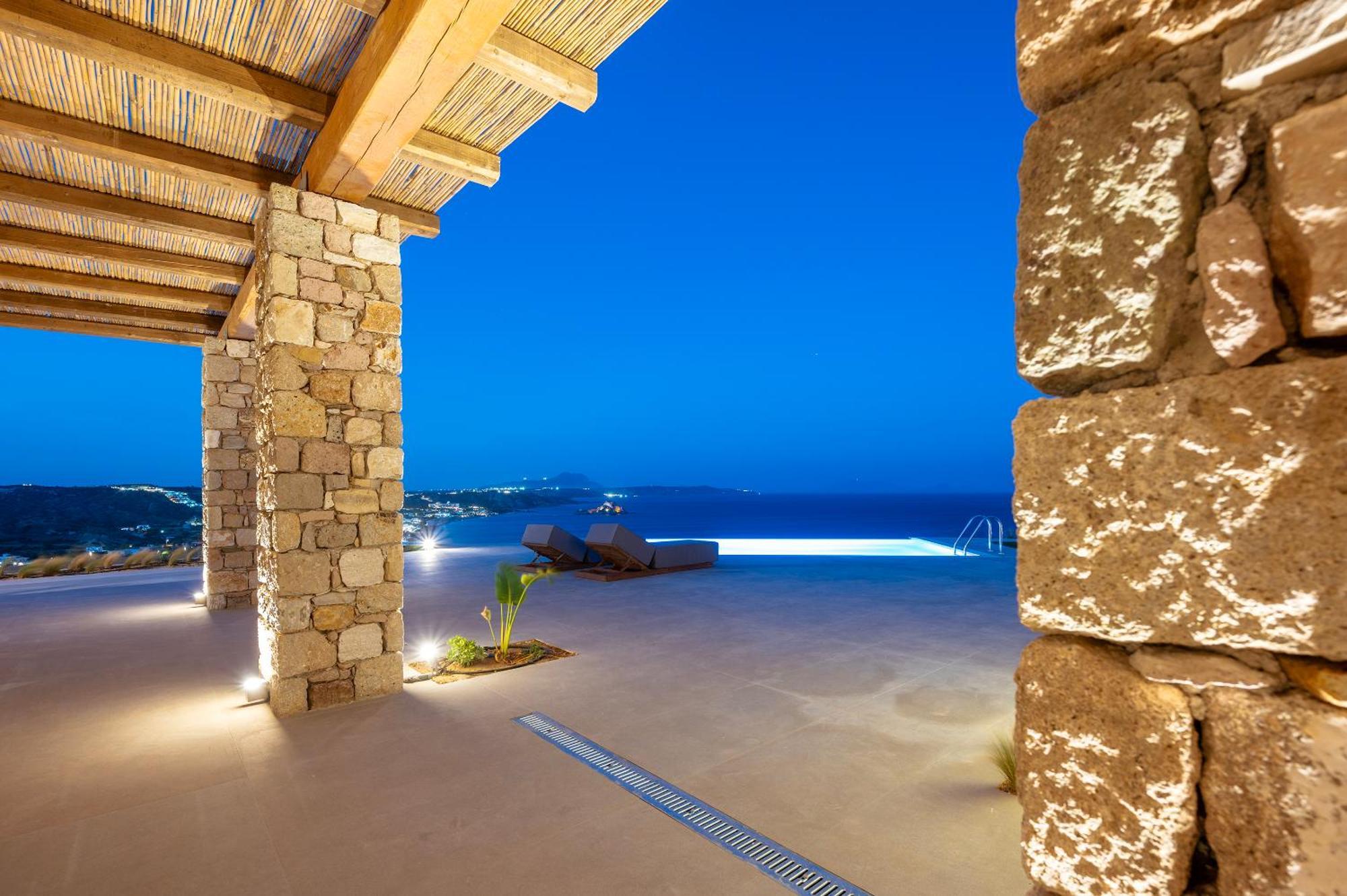 Mousonas Luxury Living Apartment Kampos  ภายนอก รูปภาพ